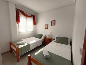 House, 2 Bedrooms, Smoking, Terrace - Playa Flamenca With Terrace (Orihuela)