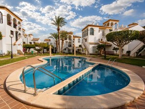 House, 2 Bedrooms, Smoking, Garden View | Pool - Ground Floor in Playa Flamenca With Pool (Orihuela)