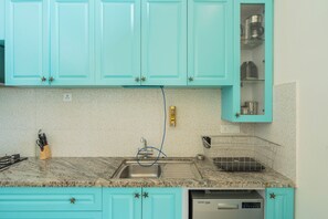 Private kitchen - Alaya Stays Cavalo Marinho 3 BHK (Siolim)