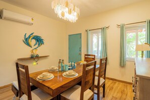 Deluxe-Villa, Balkon | Speisen