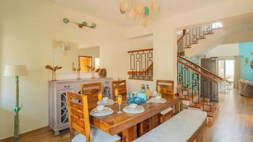 Deluxe Villa, Balcony | Dining