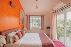Villa Deluxe, balcone | Ferro/asse da stiro, Wi-Fi gratuito