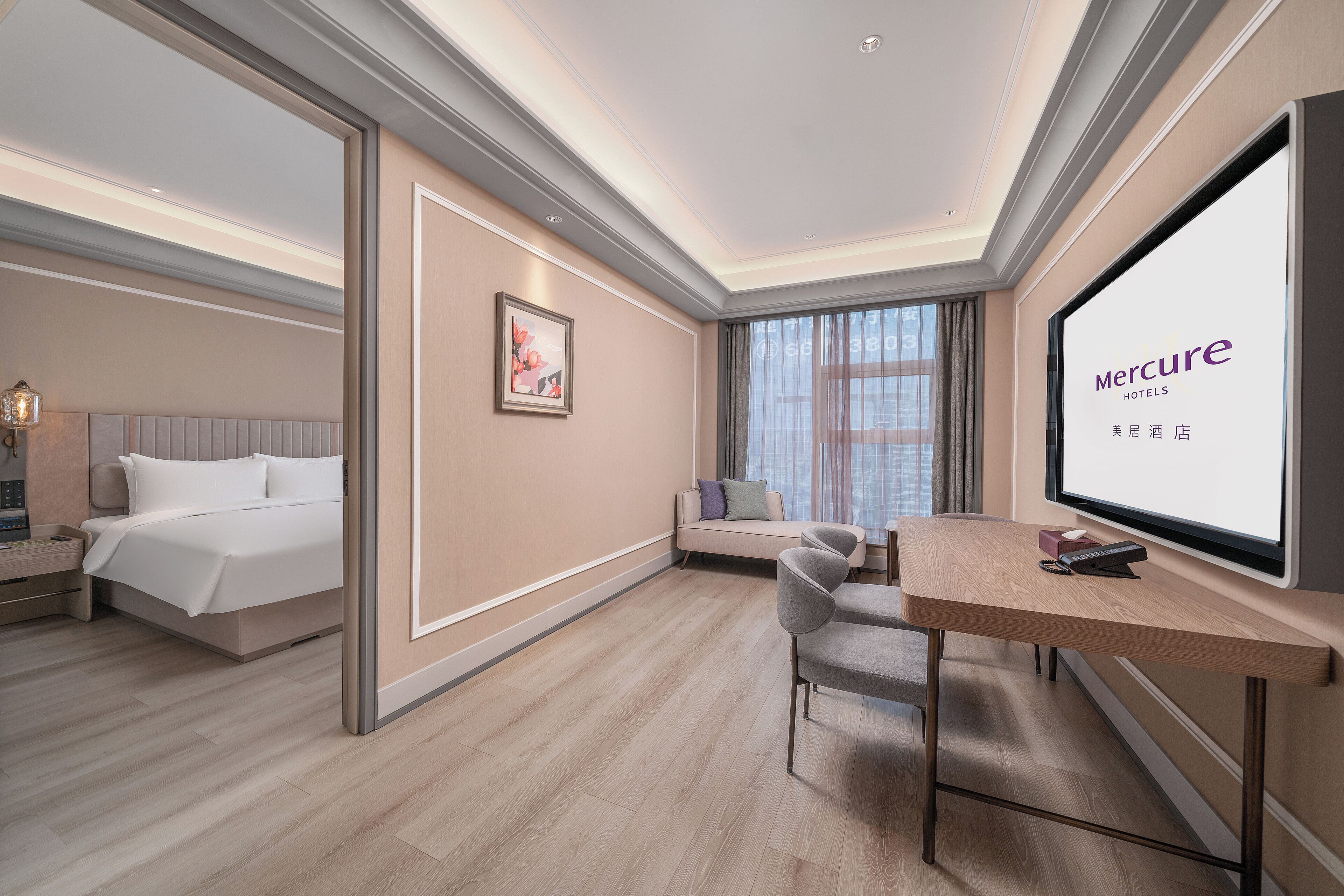 Executive Room, 1 King Bed | Living area