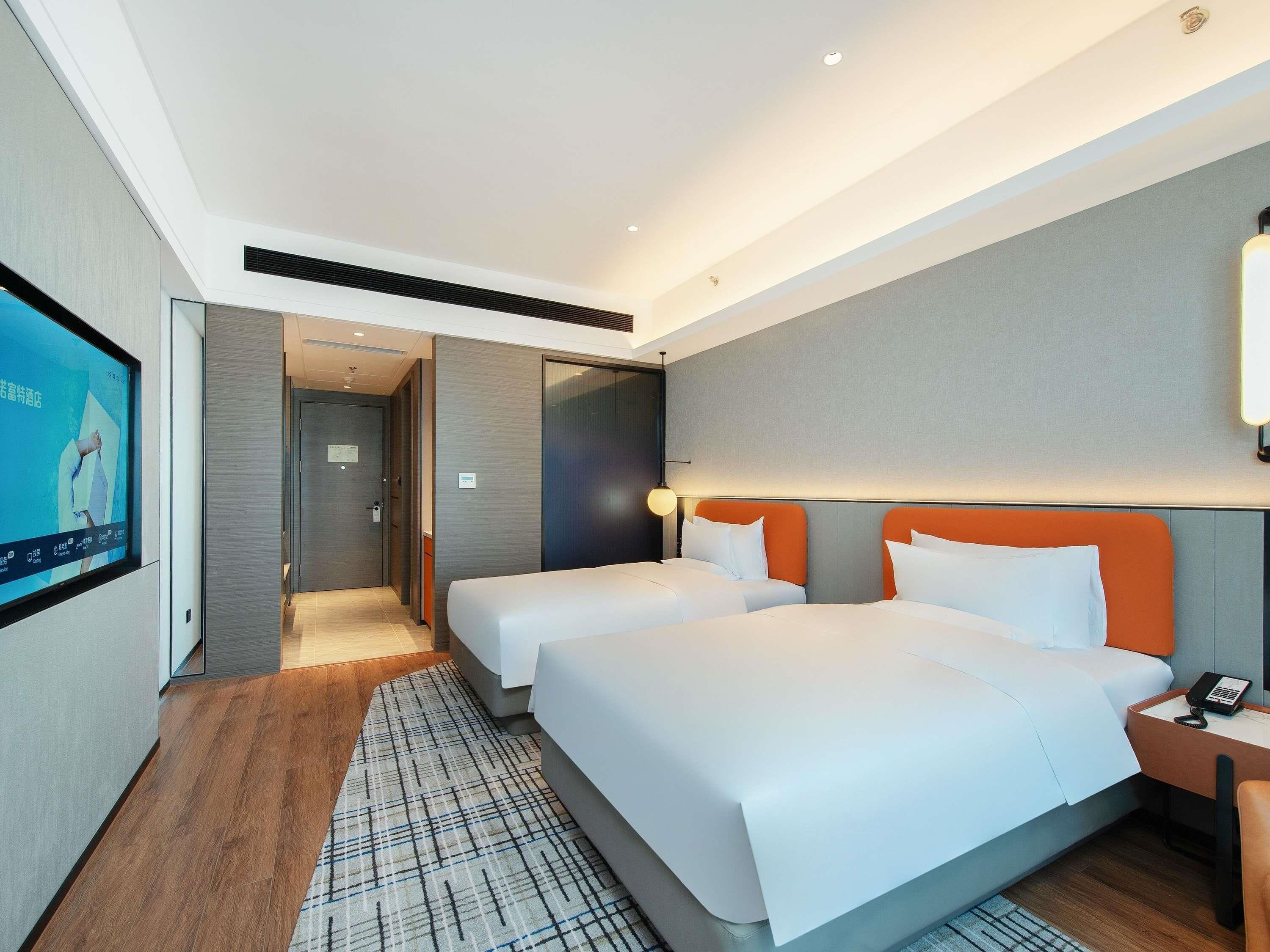 Deluxe Room, Multiple Beds, Bay View