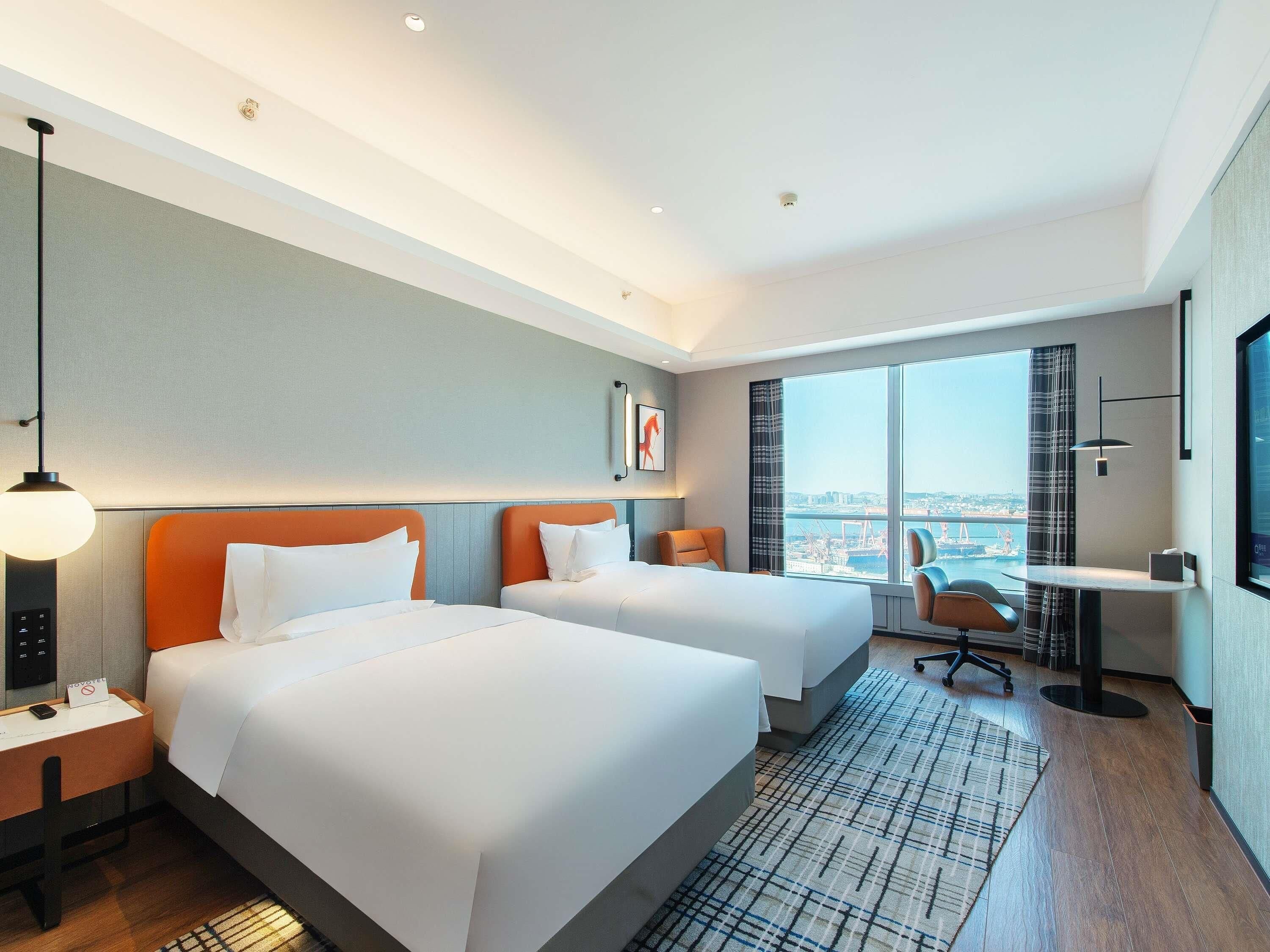 Deluxe Room, 2 Twin Beds, Ocean View