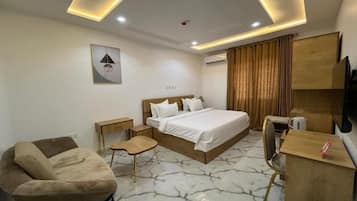 Habitación Confort, balcón, vistas a la colina