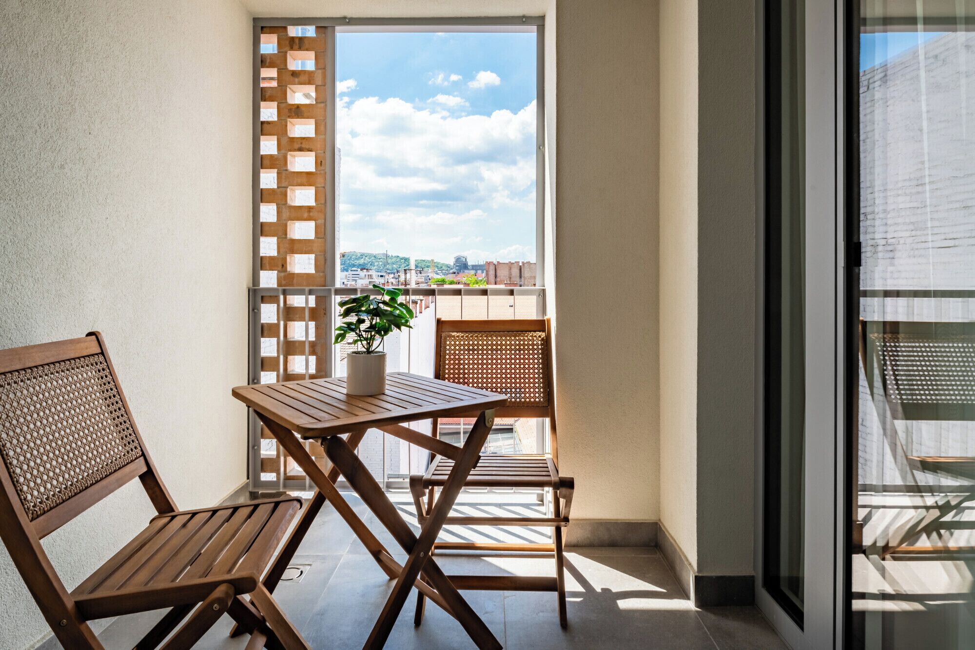 Apartment, Non Smoking, Balcony | Outdoor dining
