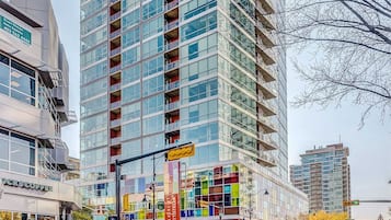 Apartment | 2 bedrooms, Internet