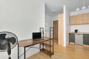 Interior - Quiet Apartment with Parking Near the City Center by Noclegi Renters (Gdańsk)