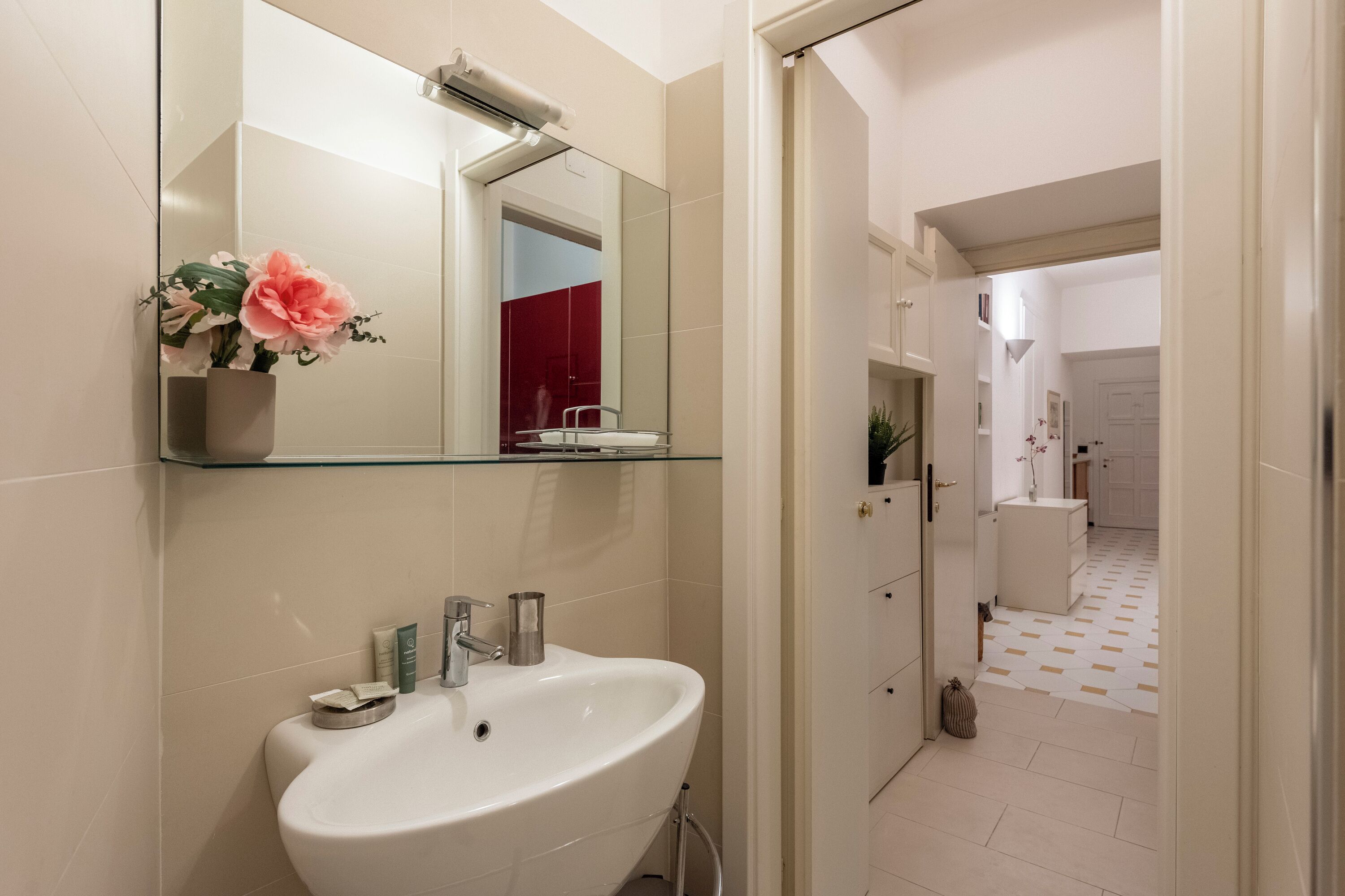 Monolocale familiare, microonde (Liberty Home In Genova Nervi 2min) | Bagno