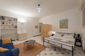Estudio familiar (Liberty Home In Genova Nervi) | Wifi gratis y ropa de cama 
