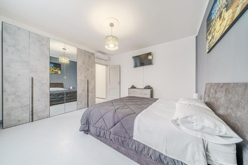Apartment, Balkon, Blick auf den Innenhof | Bügeleisen/Bügelbrett