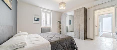 Apartment, Balcony, Courtyard View