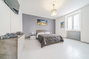 Lägenhet - balkong - utsikt mot innergården