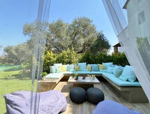 Salty Olive Cabana by RentalsPro - Akti Salonikiou
