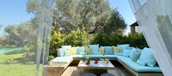 Salty Olive Cabana by RentalsPro - Akti Salonikiou