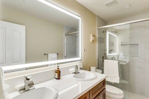 Interior - Remote Work Ready! Las Vegas Extended Retreat (Las Vegas)