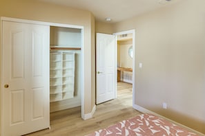 Interior - Remote Work Ready! Las Vegas Extended Retreat (Las Vegas)