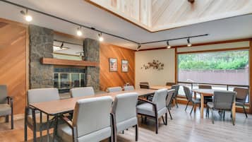 Apartment (2 Bedrooms) | Bahagian dalam