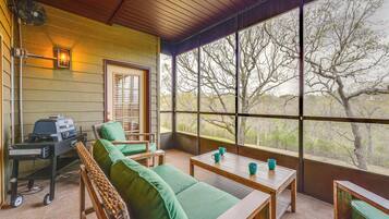 Apartment (2 Bedrooms) | Front of property