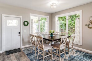 Talo (4 Bedrooms) | Sisätilat