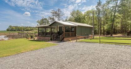 Private Fishing Pond! Secluded Enigma Retreat