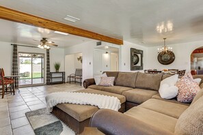 House (3 Bedrooms) | Interior