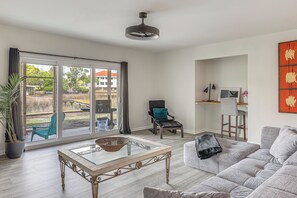 Apartment (3 Bedrooms) | Interior - Dock! Waterfront Retreat 5 Mi to Dtwn Jacksonville (Jacksonville)