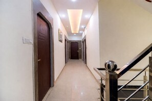 Living area - Hotel Tanish (Haridwar)
