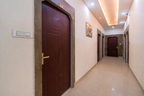 Living area - Hotel Tanish (Haridwar)