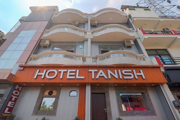 Exterior detail - Hotel Tanish (Haridwar)