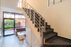 Living area - Hotel Tanish (Haridwar)