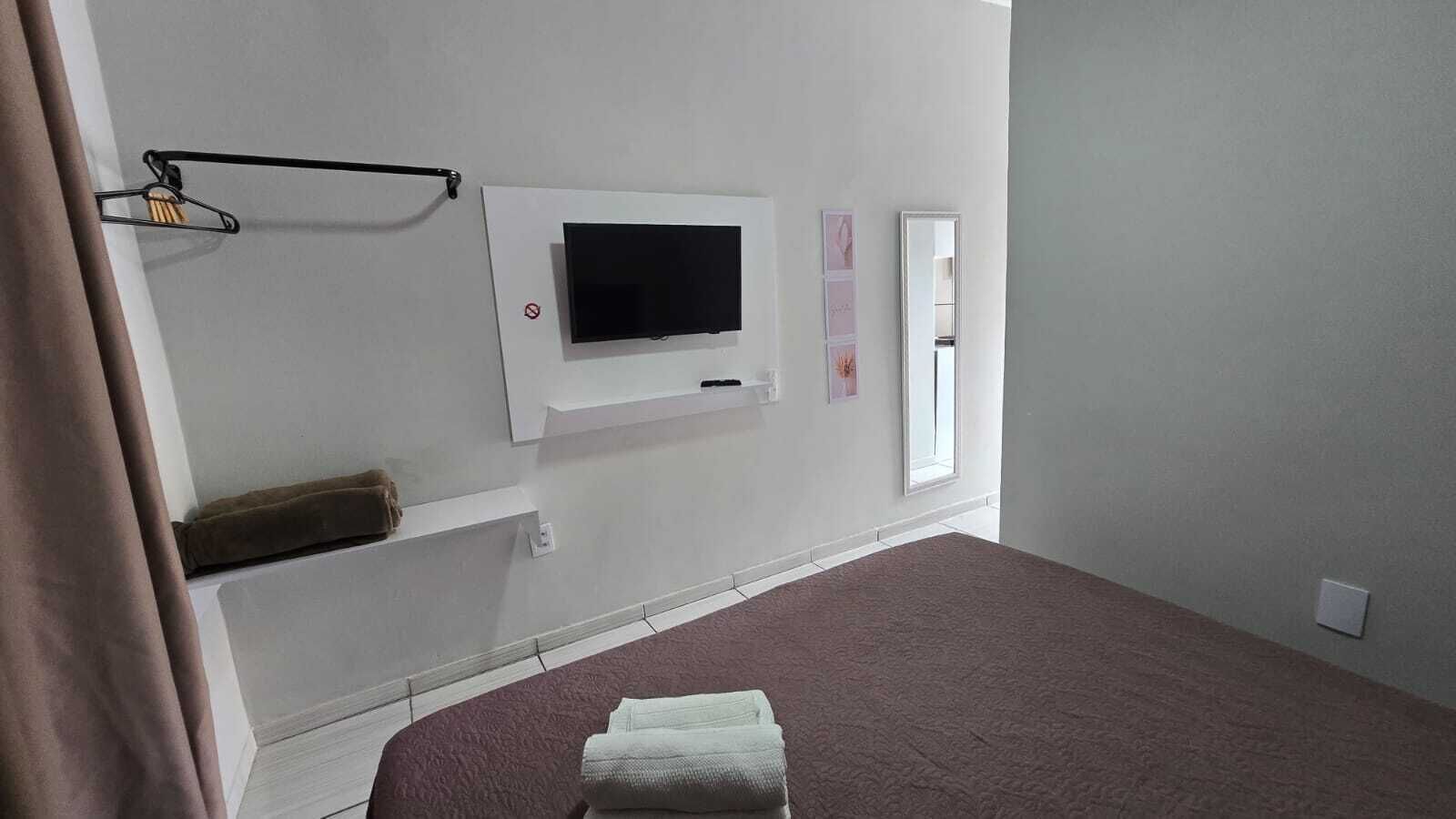 1 bedroom, internet, bed sheets