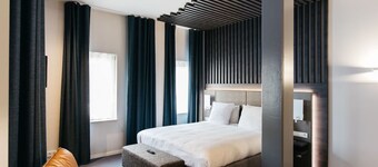 Dine On Site, Stay Central and Sleep in Comfort!