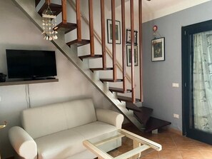 Familjestuga - utsikt mot resort | Vardagsrum