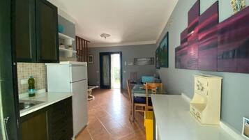 Family Cottage, Resort View | Private kitchen