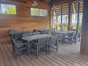 Outdoor dining - Family-Focused Beach Bungalow Steps from the Beach with Resort Pool (St Teresa)