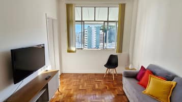 Basic Apartment | Living area | 32-inch Smart TV with digital channels, streaming services