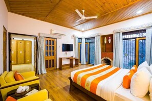 Deluxe Villa - Alaya Stays Mehar Villa 3BHK With Garden (kasauli)