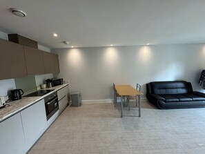 Interior - 1 Bedroom Slough (Slough)