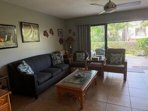 TV - Charming 2 Bedroom 2 Bath condo at Maui Kamaole (Kihei)