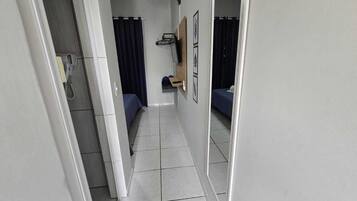 1 bedroom, internet, bed sheets