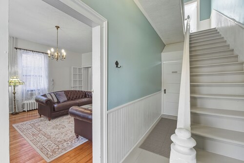 Ginkgo House on 5th | New River Gorge & Town