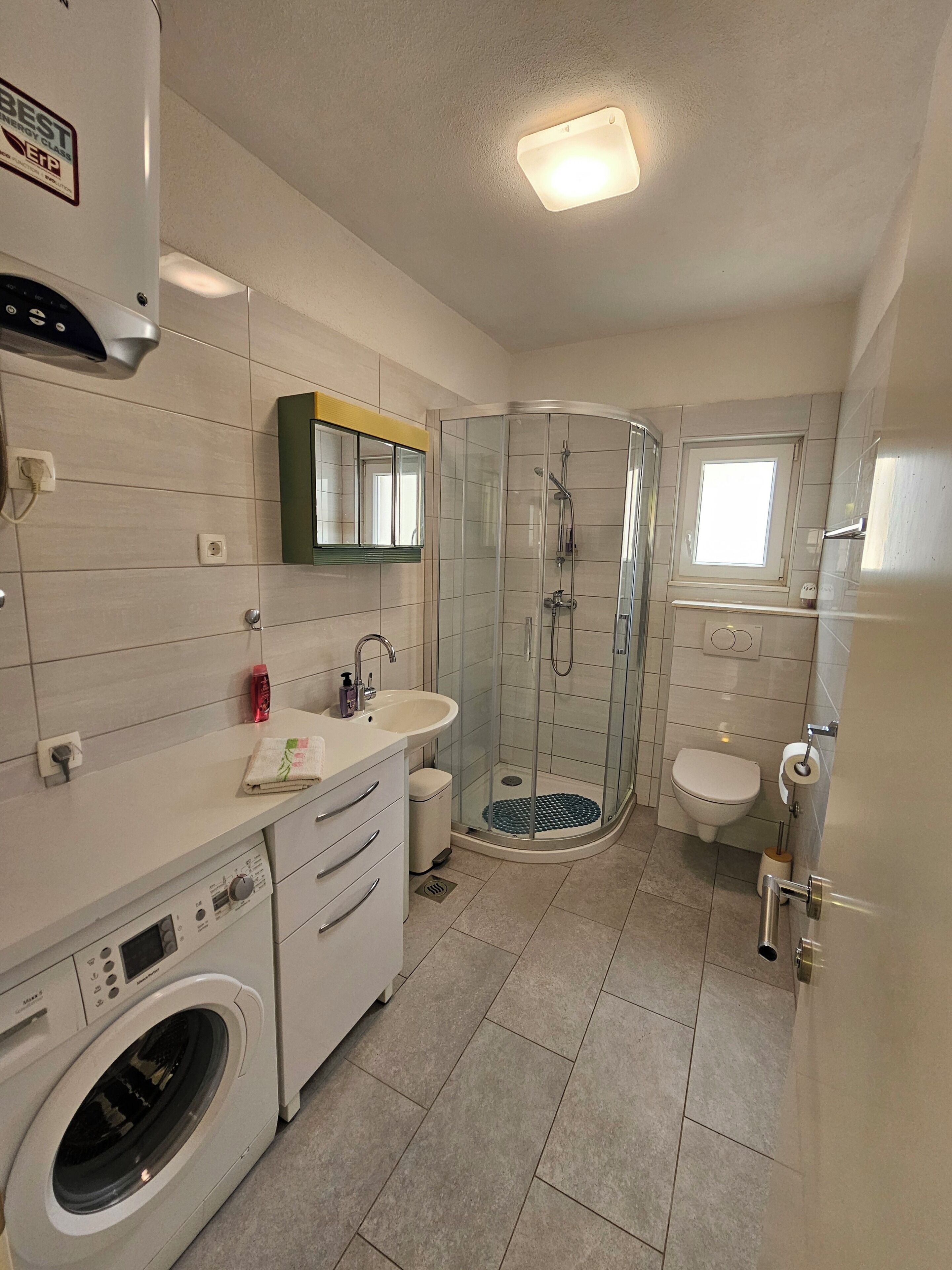 Apartment, Balcony | Bathroom | Toilet paper