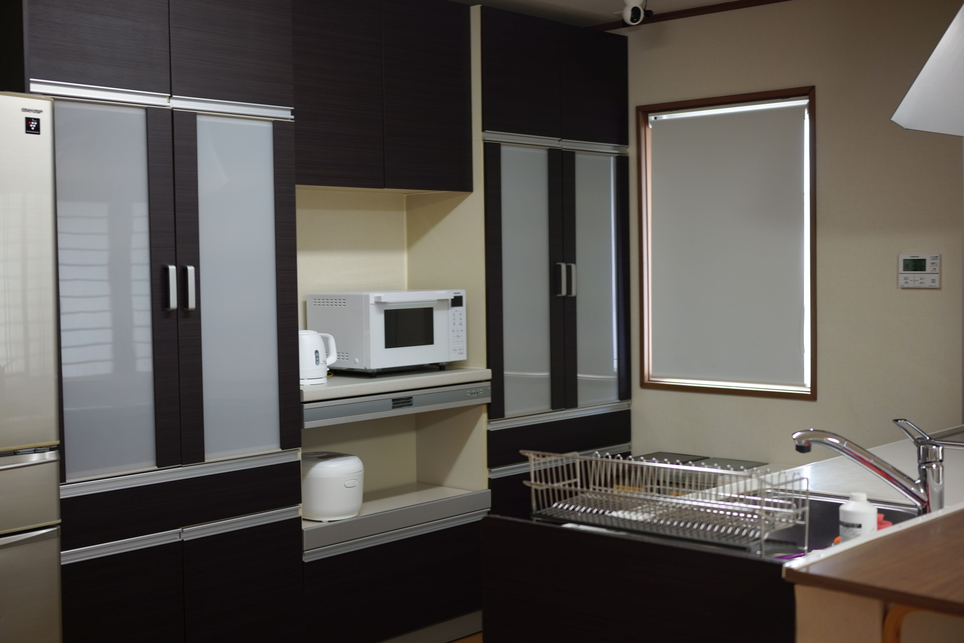 Tủ lạnh, lò vi sóng, lò nướng, bếp nấu 