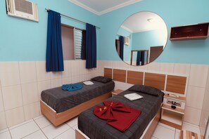 Kamar Double atau Twin Standar | Wi-Fi gratis dan seprai linen