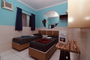 Kamar Double atau Twin Standar | Wi-Fi gratis dan seprai linen