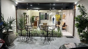 Interior entrance - Studio 68 (Recife)