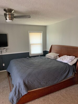 5 bedrooms, iron/ironing board, WiFi