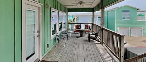 Outdoor dining